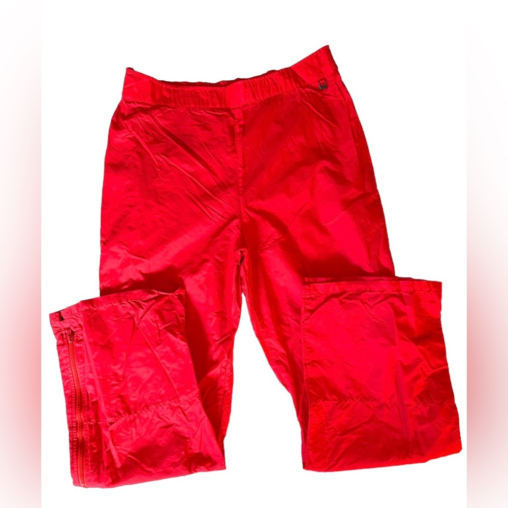 Vintage Black Bear Men Red Ski Pants Size XL Korea. Wait 17” Inseam 31” Rise 15”